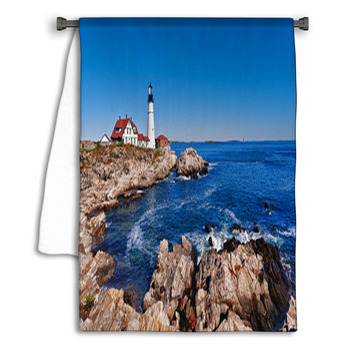 Portland Head Lighthouse In Cape Elizabeth, Maine Towel