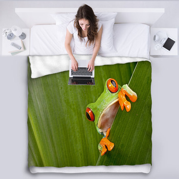 Red Eyed Tree Frog Peeping Fleece Blanket