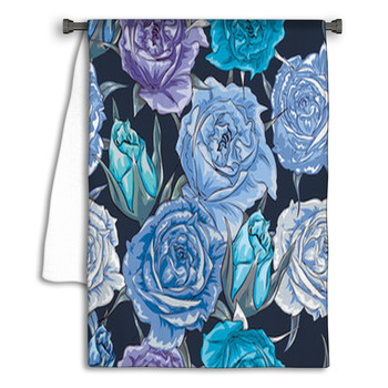 Seamless background with winter roses Towel