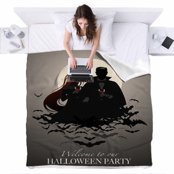 Silhouettes Of Couple Of Vampires On  Fleece Bed Blanket