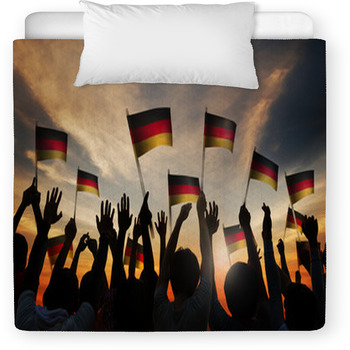 Silhouettes Of People Holding The Flag Of  Toddler Duvet