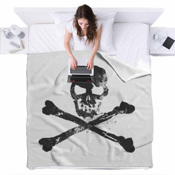 Skull And Bones Fleece Bed Blanket