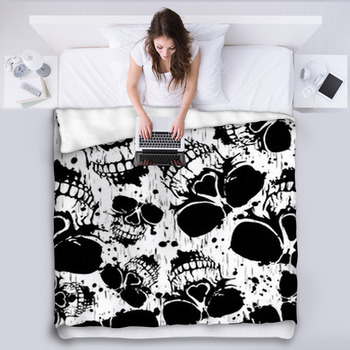 Skull Background Fleece Bed Blanket