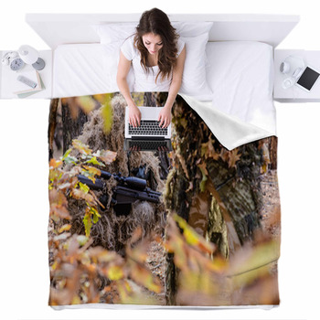 Sniper Hiding In The Bushes/Sniper Fleece Bed Blanket