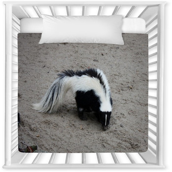 Stinktier Baby Crib Comforter