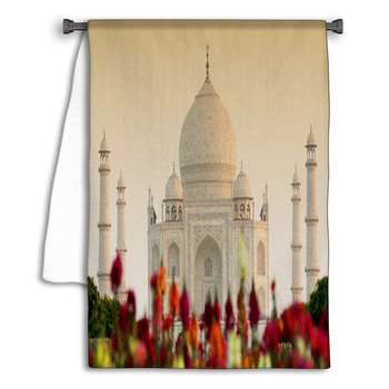 Taj Mahal In Sunset Light Agra Uttar Pradesh India Towel