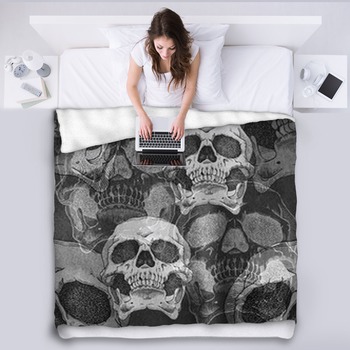 Terrible Frightening Seamless Pattern Fleece Blanket