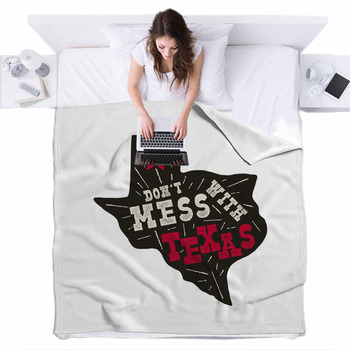 Texas State Badge Don T Mess With Fleece Bed Blanket
