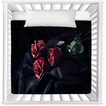 Three Dry Roses Baby Crib Comforter
