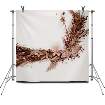 Vertical Close Shot Of Round Twig Fleece Backdrop