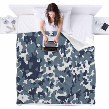 Veterans Day Seamless Background Fleece Bed Blanket