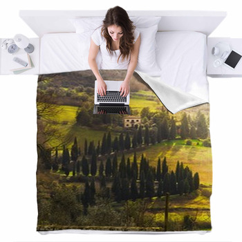 Villa E Viale Alberato, Toscana Fleece Bed Blanket